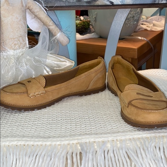 *SOLD*Timberland Joslin Penny Loafer Sz 7.5 Wheat - Picture 2 of 10